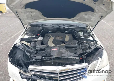 2010 Mercedes-Benz E 350 4Matic из США, поврежденный, VIN WDDHF8HB7AA074099